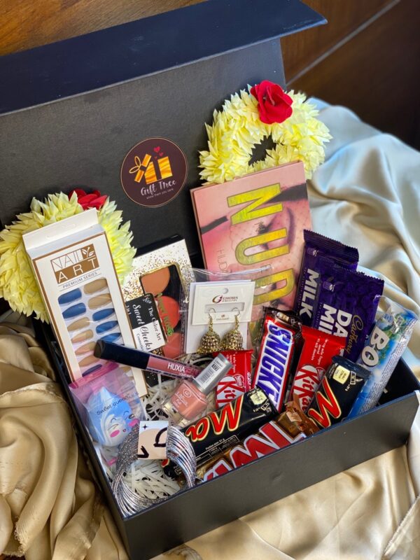 Beauty Sweetness Gift Set Gift Tree Send Gifts In Pakistan